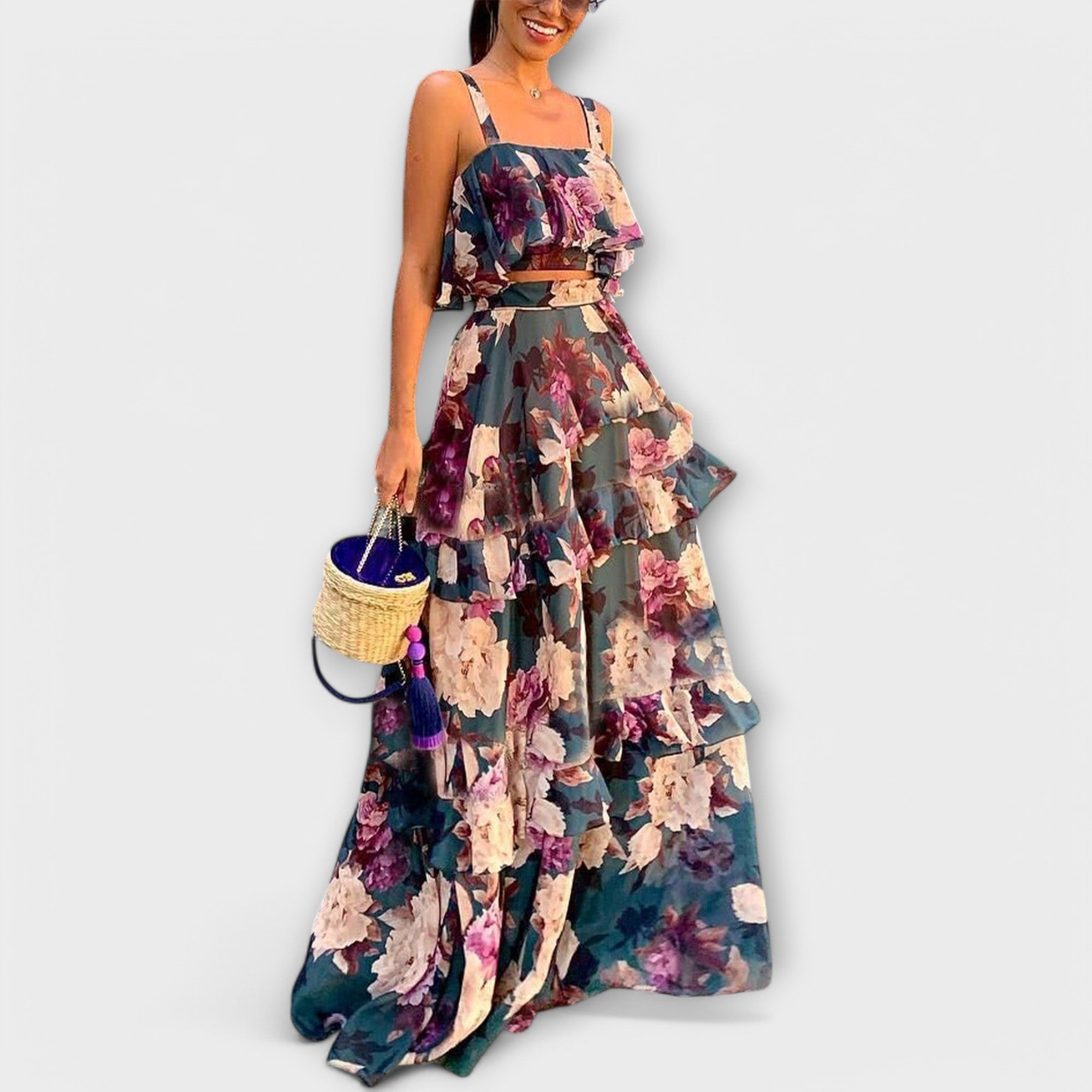 Buntes Sommer-Strand-Outfit mit Maxi-Rock
