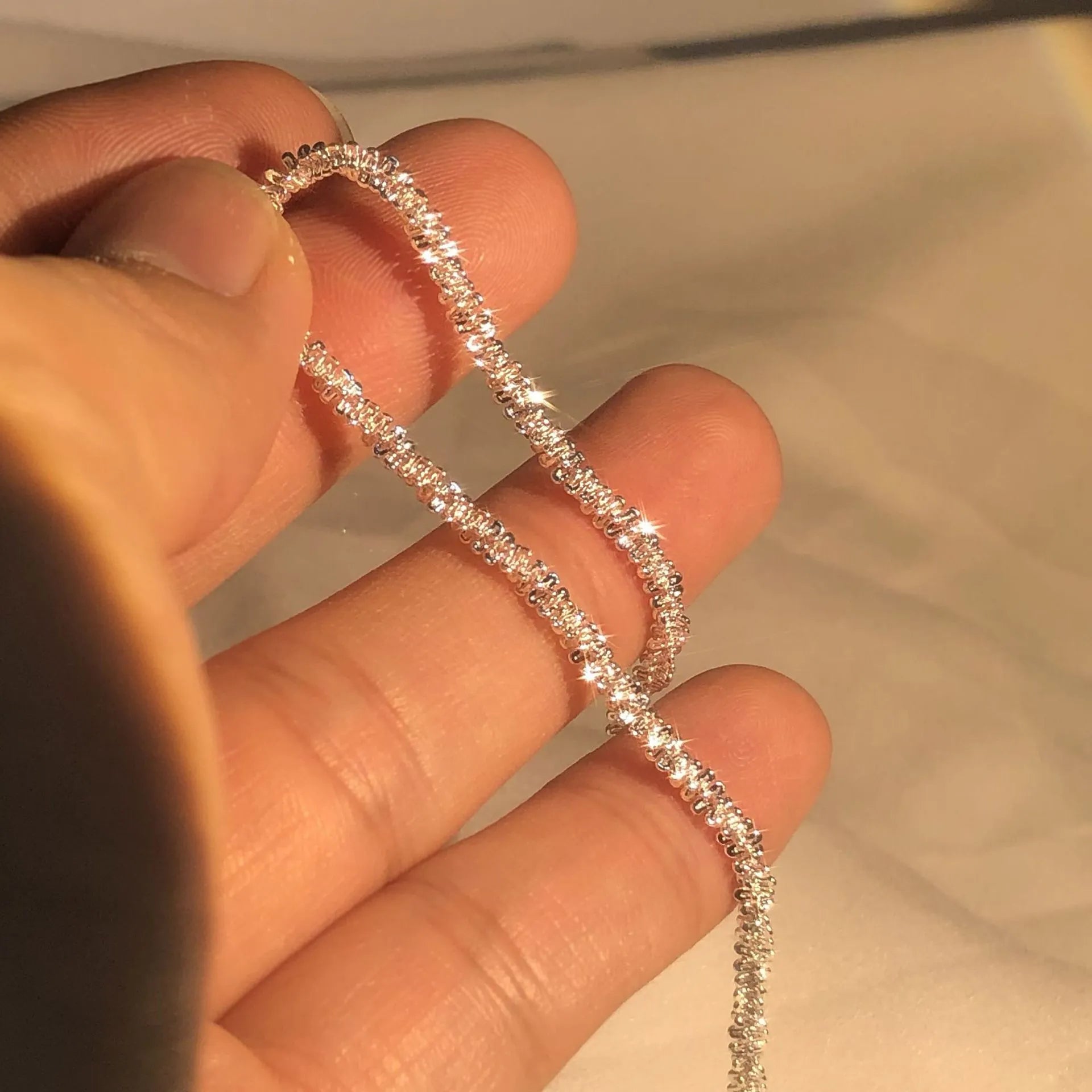 Glänzendes Armband