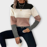 Elina - Grau-schwarzer Pullover mit Colour-Block