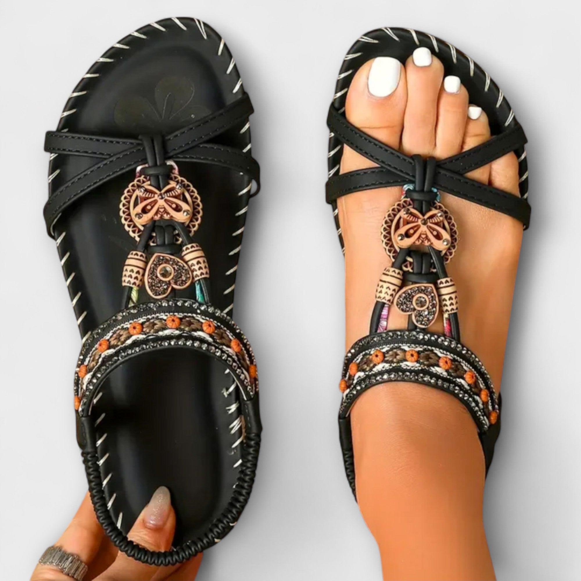 Walburga - Grüne Sandalen mit Zierschnalle