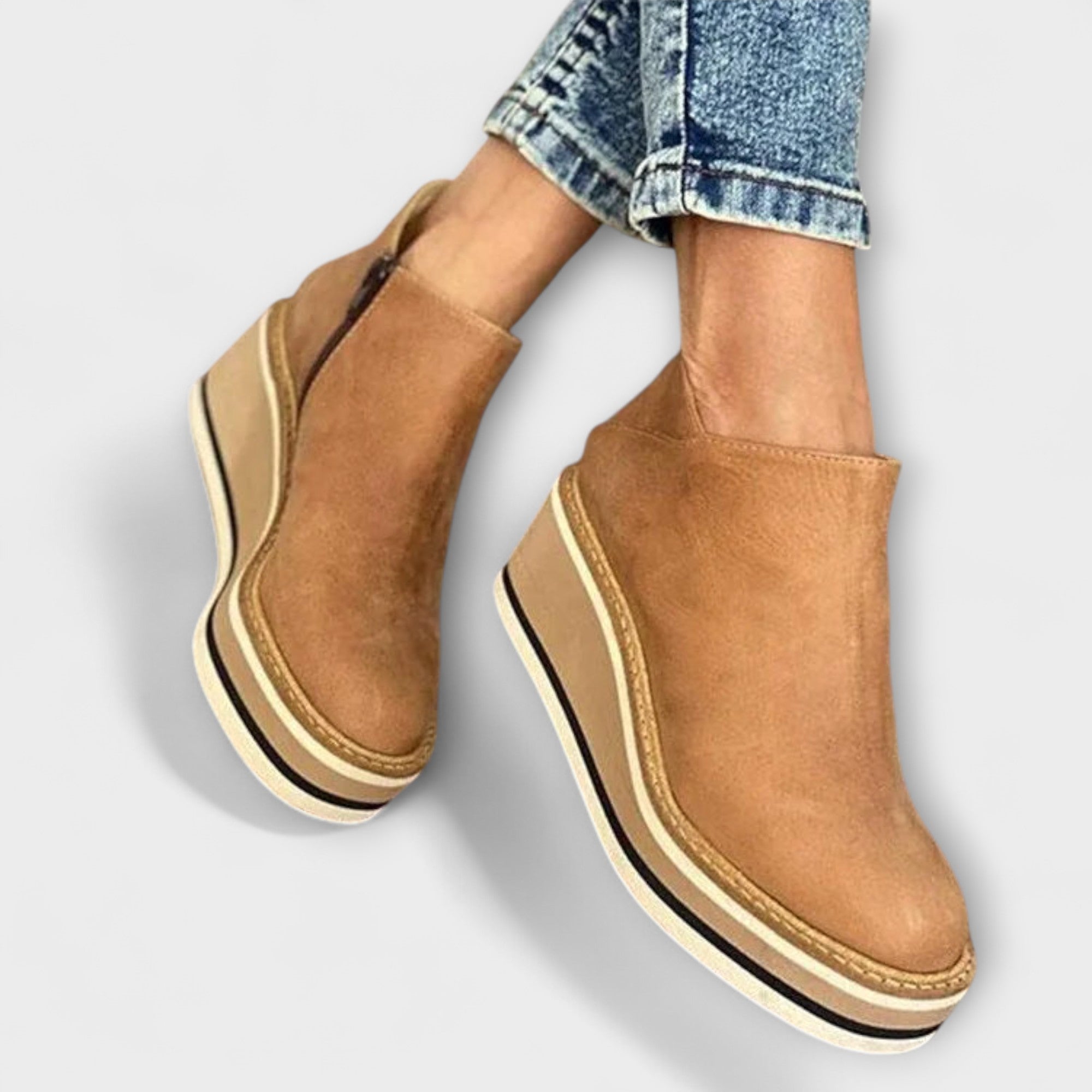 Brunhilde - Goldene Chelsea-Stiefeletten