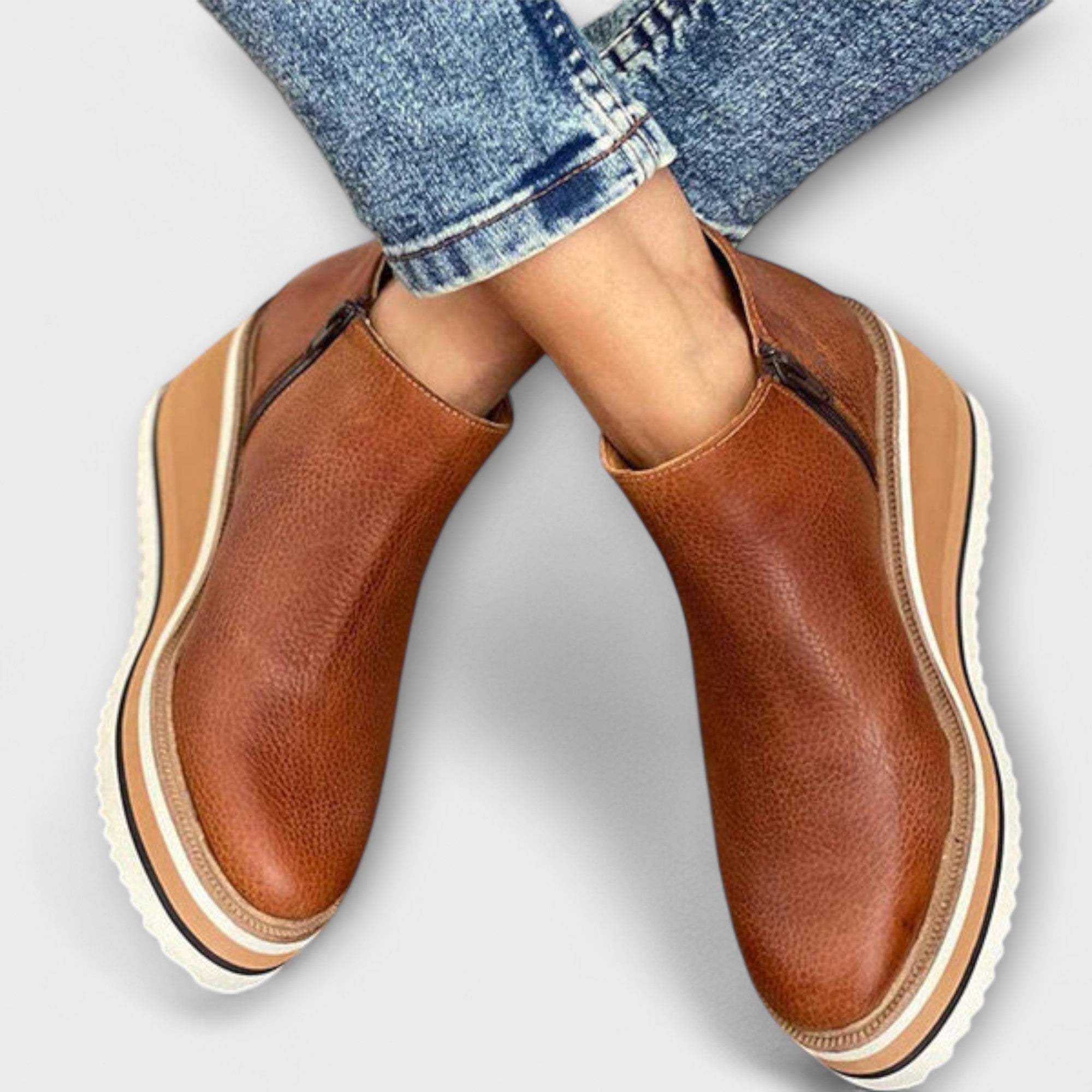 Brunhilde - Goldene Chelsea-Stiefeletten