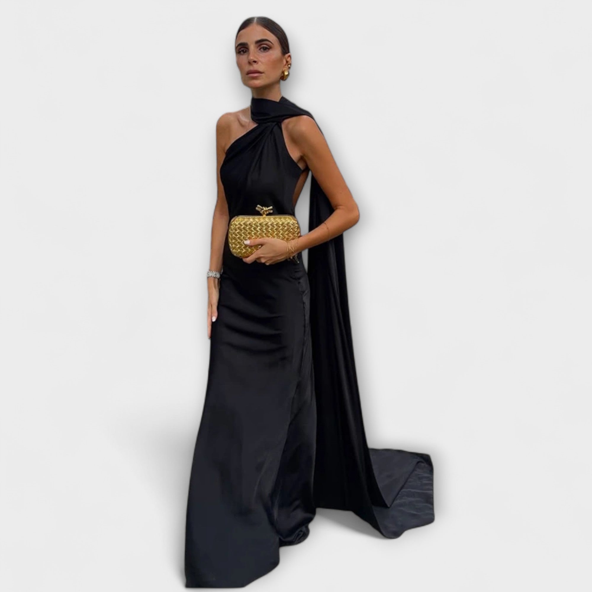 Schickes orangefarbenes Off-Shoulder-Halter-Maxikleid