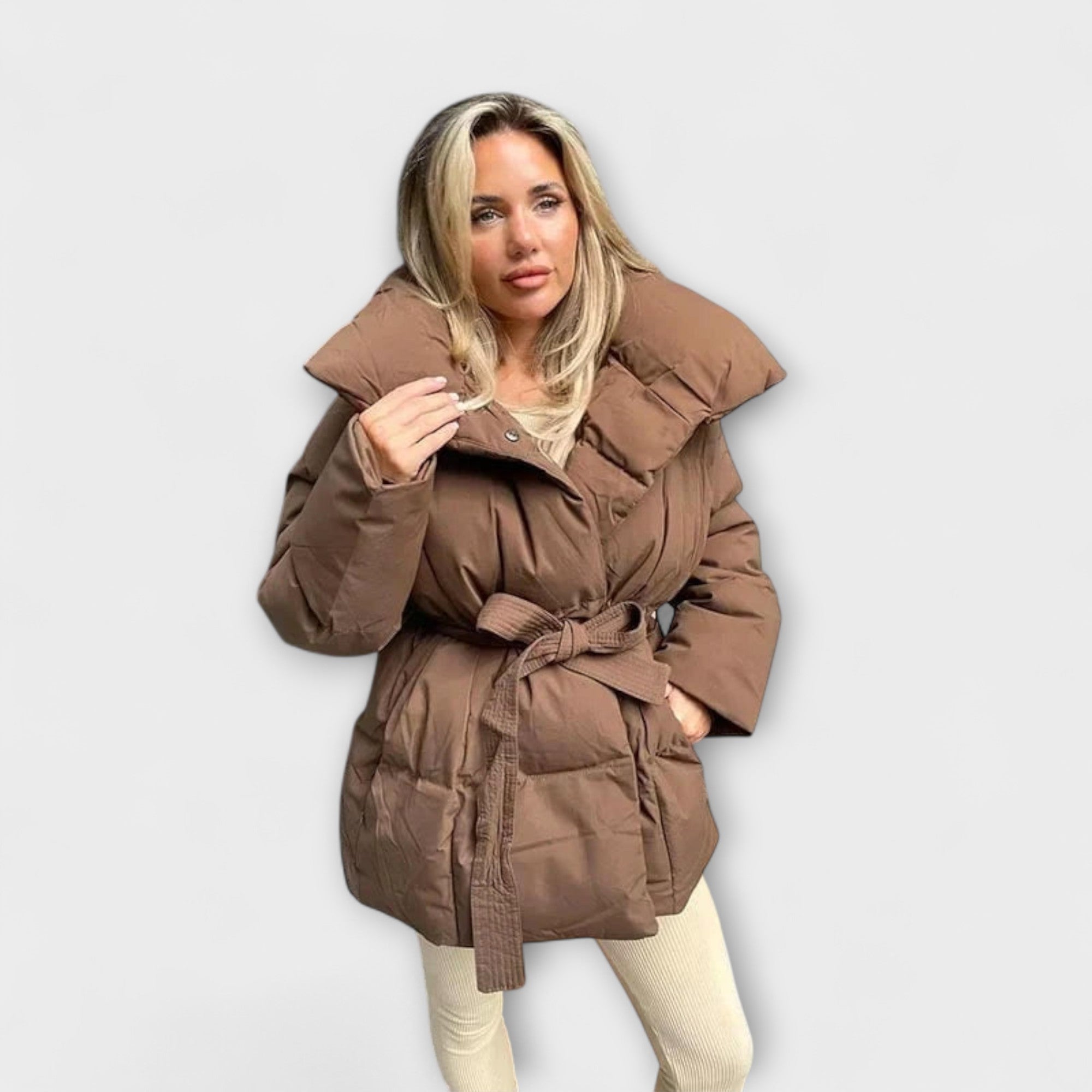 Alice - Cremefarbene elegante Winterjacke mit Kapuze