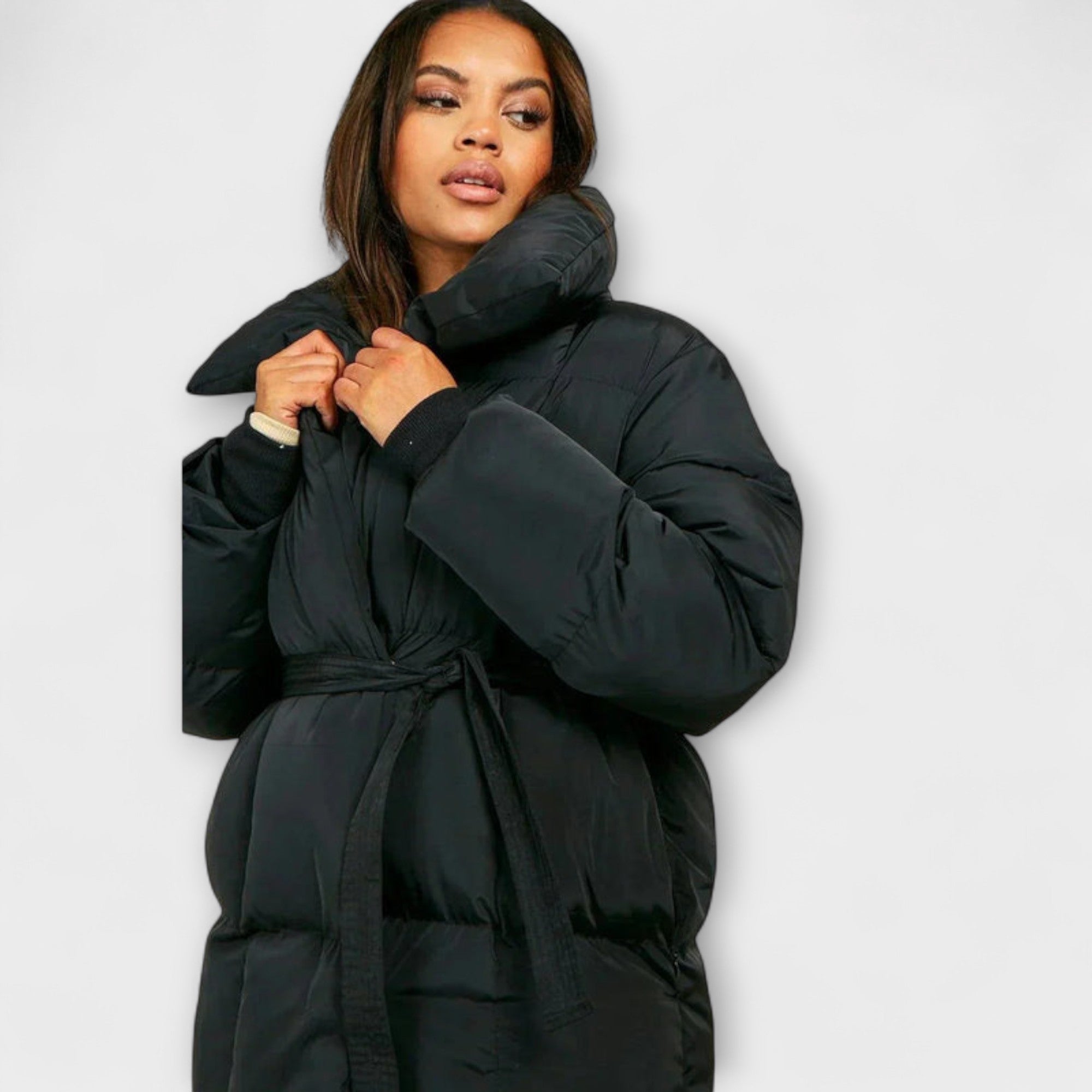 Alice - Cremefarbene elegante Winterjacke mit Kapuze