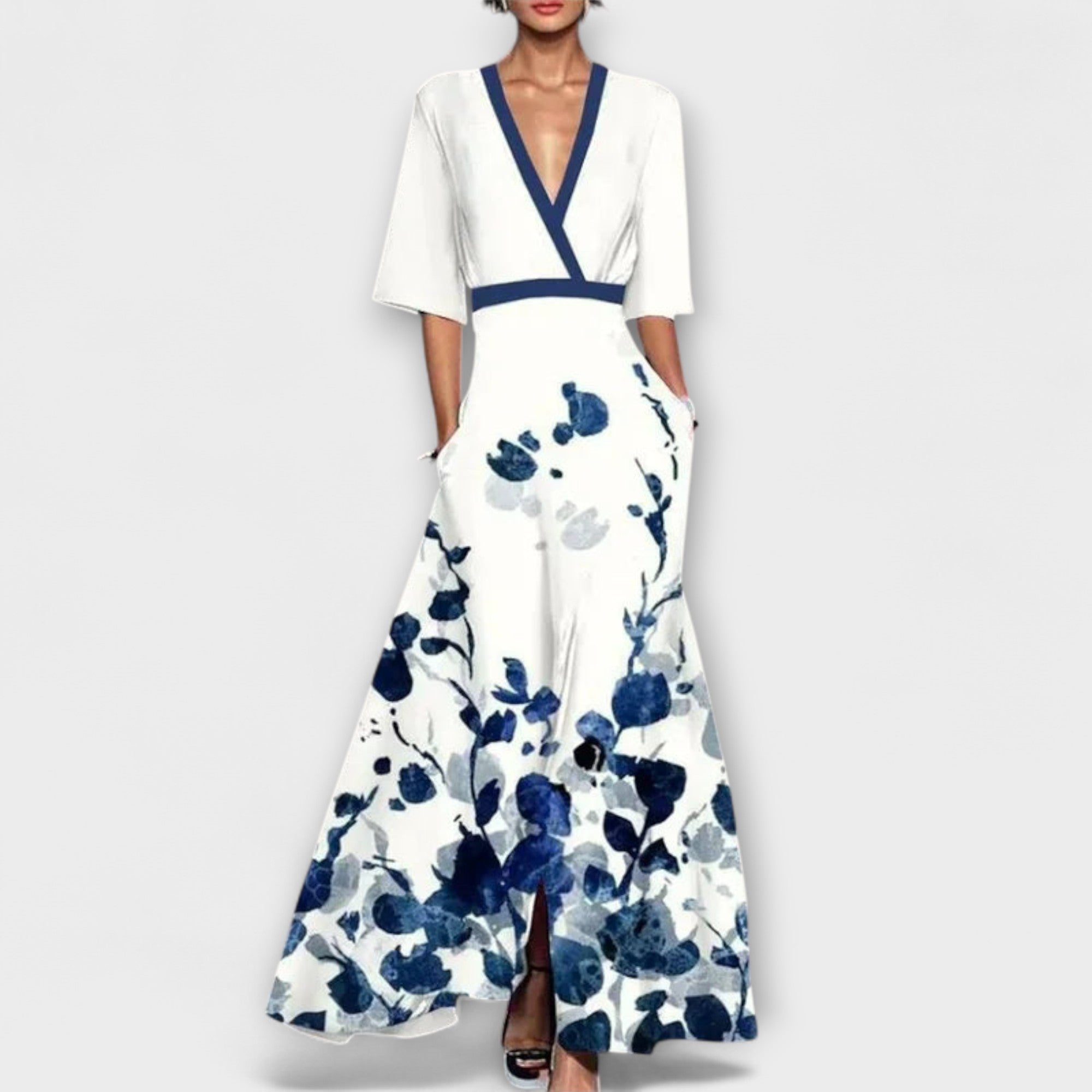 Alma - Weiss-blaues Kleid mit Blütenmuster